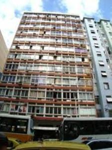 リオデジャネイロにあるCosy studio in Copacabanaの都心の高層アパートメント