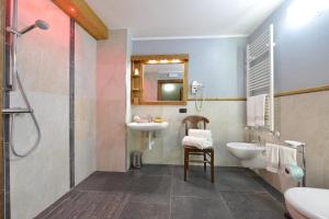 Koupelna v ubytování Mollino Rooms