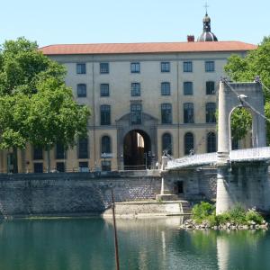 リヨンにあるVieux Lyon Cour Renaissanceのギャラリーの写真