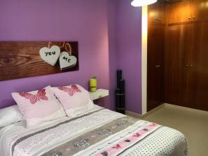 Łóżko lub łóżka w pokoju w obiekcie Alcalà Center A 5 minutos del paseo y playas