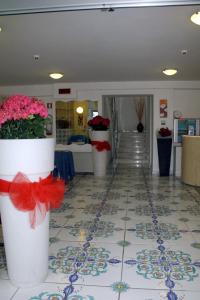 The lobby or reception area at Hotel Le Terrazze Még 37 kép