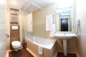 Koupelna v ubytování Hotel Sydney