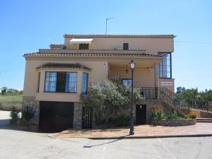 Το κτήριο όπου στεγάζεται  ο ξενώνας