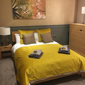 Katil atau katil-katil dalam bilik di The Tower Arms Hotel