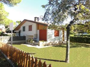 The building in which the holiday home is located