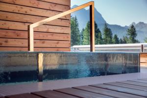 Bazén v ubytování Hotel Gran Paradiso nebo v jeho okolí