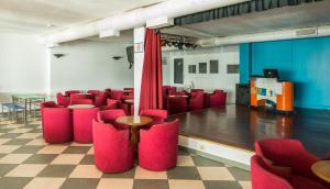 Lounge nebo bar v ubytování Blue Sea Hotel Los Fiscos
