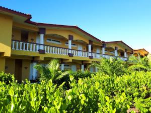 Imagen de la galería de Las Olas Beach Resort, en La Barqueta