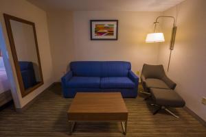Posezení v ubytování Holiday Inn Express Hotel & Suites Pasco-TriCities by IHG