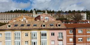 Budynek, w którym mieści się apartament