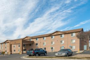 Gallery image of Super 8 by Wyndham Henderson North East Denver in Henderson