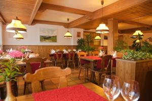 Restoran atau tempat lain untuk makan di Hotel Arvenbüel