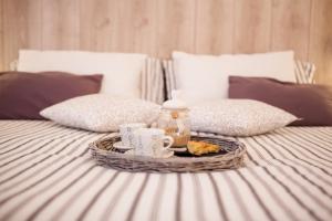 Postel nebo postele na pokoji v ubytování CircEea Beach B&B