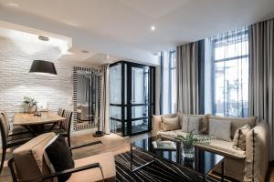Χώρος καθιστικού στο Hotel Fabian