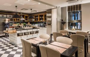 Ο χώρος του lounge ή του μπαρ στο Hotel Fabian