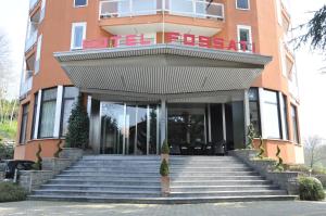Framhlið eða inngangur Hotel Fossati