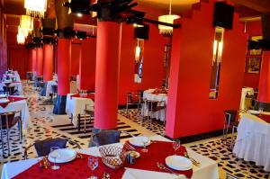 Restaurace v ubytování El Pueblo Tamlelt