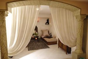 Posezení v ubytování Aparthotel Les Oliviers Suites & Spa