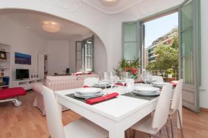 Televízia a/alebo spoločenská miestnosť v ubytovaní Montaber Apartment - Sant Antoni