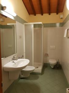 Agriturismo Villa Guarnaschelli的一间浴室