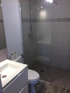 Kúpeľňa v ubytovaní Apartamento faro Puerto Sherry + 7 fotografií