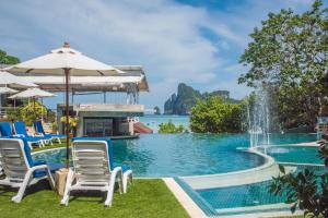Piscina di PP Charlie Beach Resort o nelle vicinanze