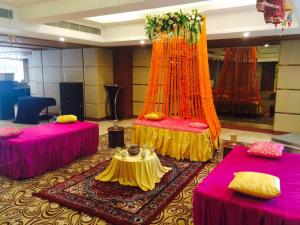 Fotografie z fotogalerie ubytování Ramada by Wyndham Ghaziabad Vasundhara v destinaci Ghaziabád