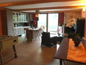A kitchen or kitchenette at Villa Culla di Jana