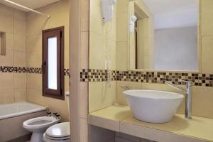 Un baño de La Caleta Bungalows