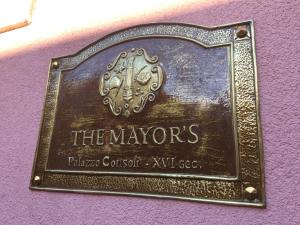 Certifikát, hodnocení, plakát nebo jiný dokument vystavený v ubytování The Mayor's
