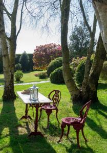 A garden outside Hotel Rural Cabo Busto
