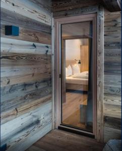 Posteľ alebo postele v izbe v ubytovaní Kitzbuheler Alpen Penthouse Hollersbach