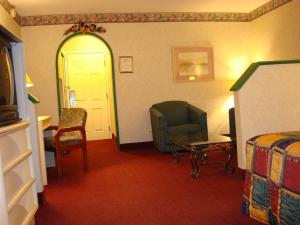 Posezení v ubytování O'Hare Inn & Suites