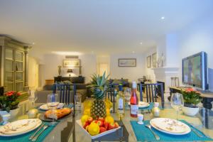 Kuchnia lub aneks kuchenny w obiekcie Apartment in White Pearl Beach