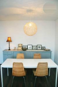 Χώρος καθιστικού στο Charming apart by the beach