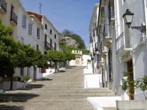 The surrounding neighborhood or a neighborhood close to the holiday home