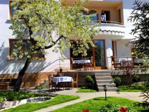 Zahrada ubytování Family Hotel Sonata