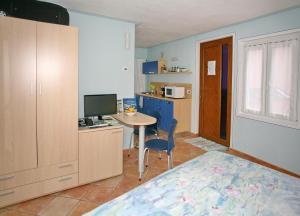 TV a/nebo společenská místnost v ubytování B&B 21