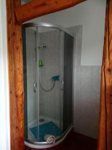 Kamar mandi di Pension Röhrig