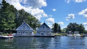 Photo de la galerie de l'établissement The Ledges Resort & Marina, à Alexandria Bay