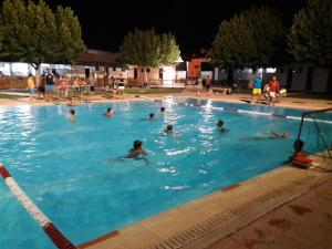 The swimming pool at or close to Casilla Dalea en Carcabuey, descubre el interior de Andalucia