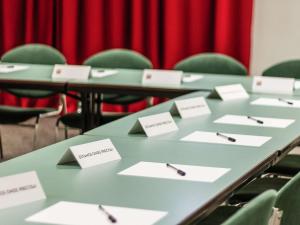 Área de negócios e/ou sala de conferências em Hotel Ibis Coimbra Centro