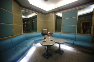 Posezení v ubytování Wiang Inn Hotel