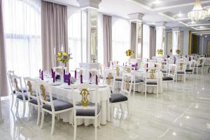 Restaurace v ubytování Royal Class Hotel