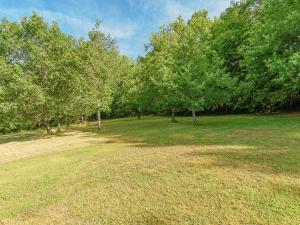 Gallery image of Sprawling Mansion in Aquitaine with Swimming Pool in Campsegret