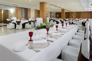 Restaurace v ubytování Elba Vecindario Aeropuerto Business & Convention Hotel