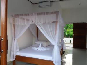 Gallery image of Warung Jemeluk & Home Stay in Amed