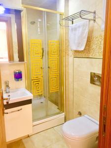 Koupelna v ubytování ARINÇ HOTEL