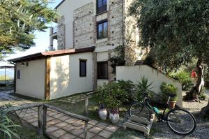 Jízda na kole v ubytování Residence Casa Torretta nebo okolí