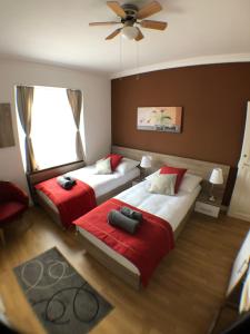Letto o letti in una camera di Gasthof zur Saline